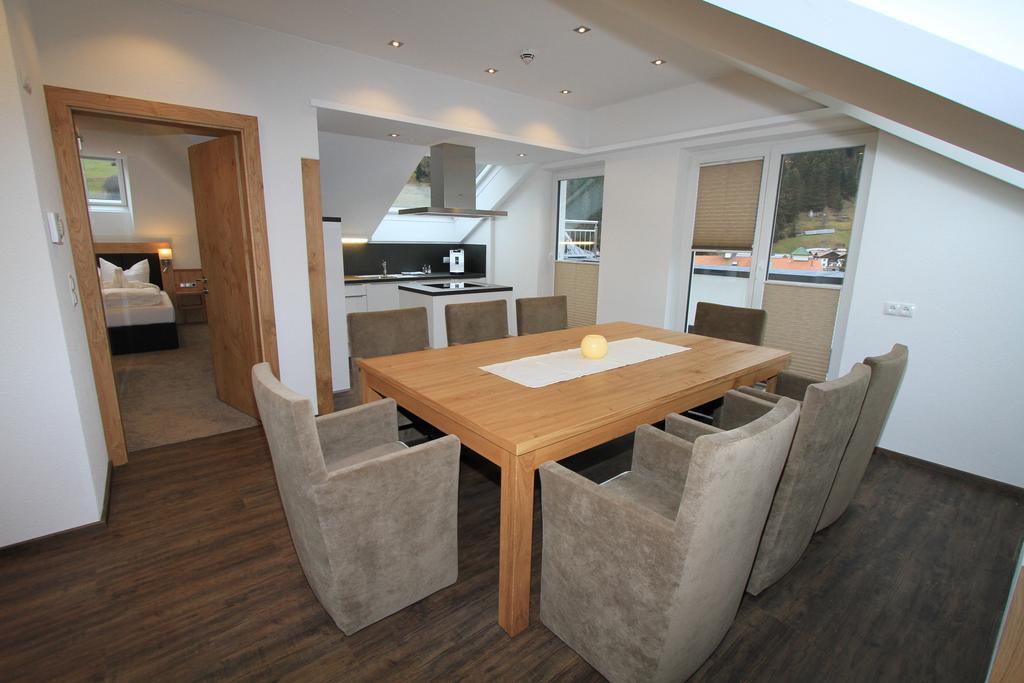 Relax Apartments Ischgl Ruang foto
